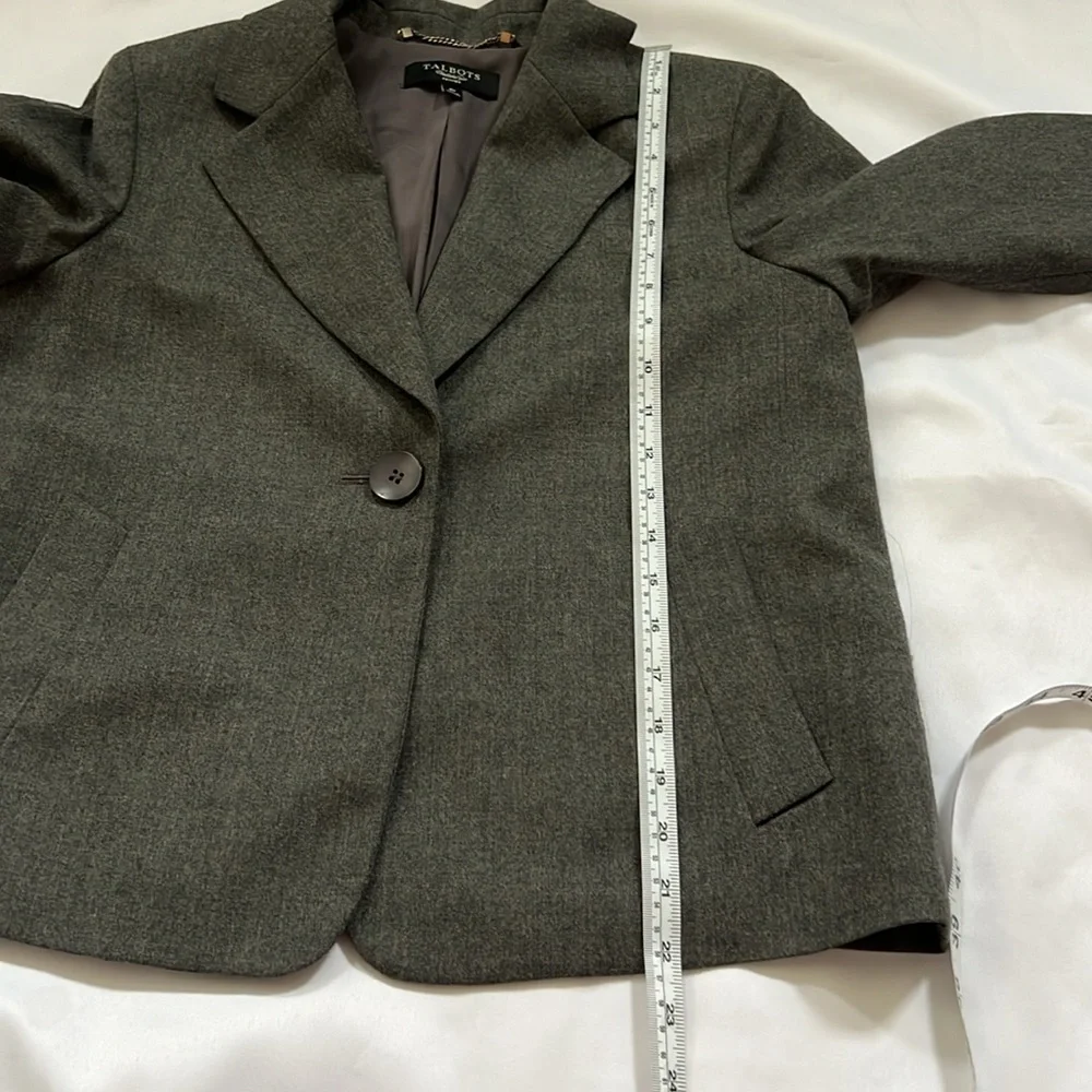 TALBOTS BLAZER size 8p - Picture 7 of 8